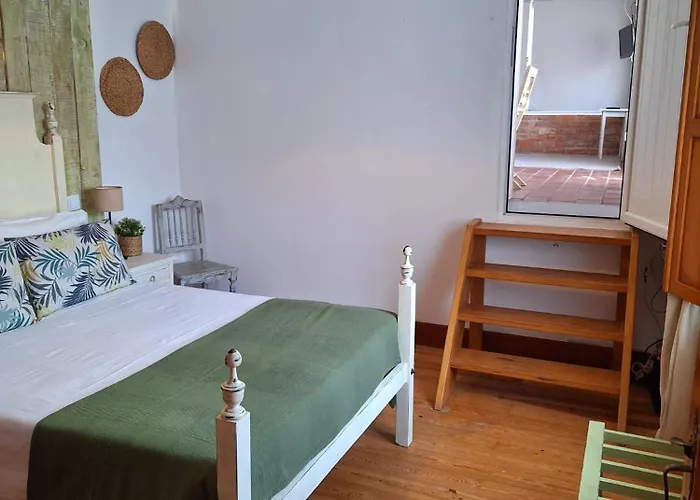 Gasthuis Casa Adega Do Mosteiro - Caldas Da Rainha