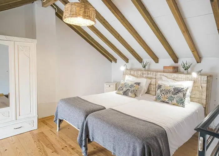 Casa Adega Do Mosteiro - 4*